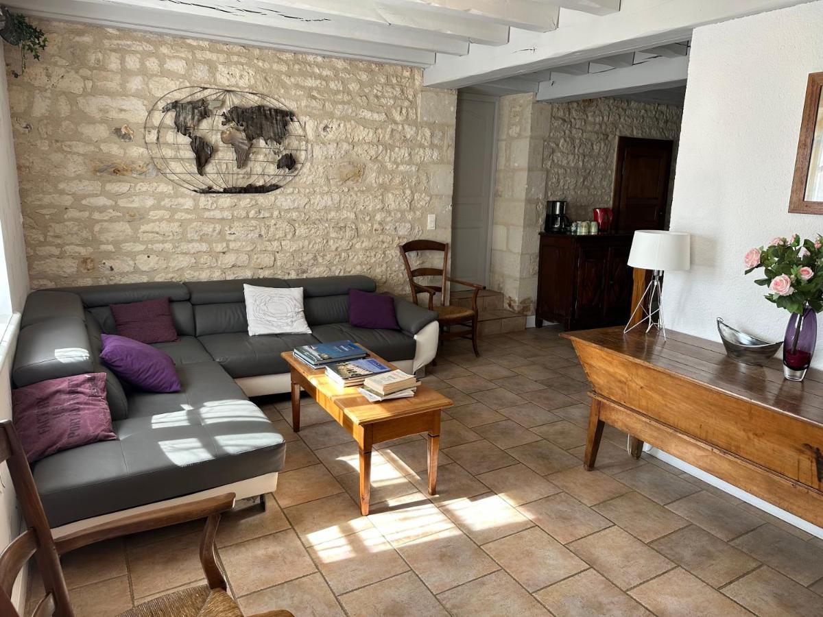 Chambres D'Hotes Du Puy D'Anche Sauze-Vaussais Bagian luar foto
